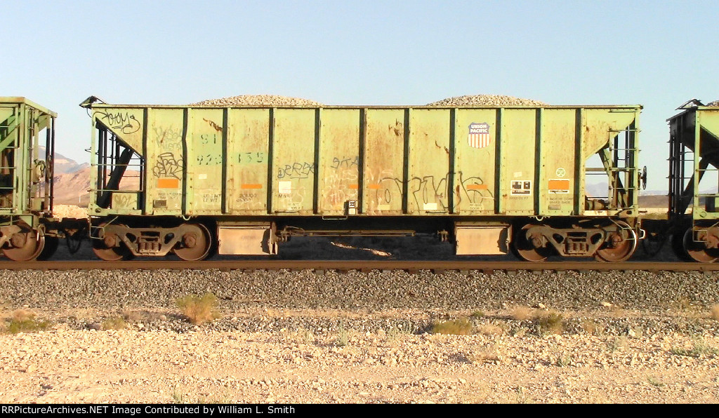 WB Unit Ballast Frt at Erie NV -12